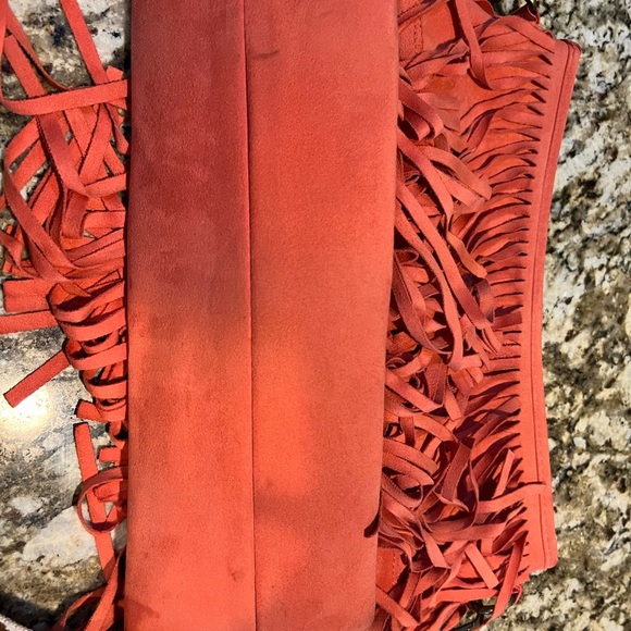 Fringe Burnt Orange Shoulder Bag perfect for fall! Boho chic. - Picture 4 of 6